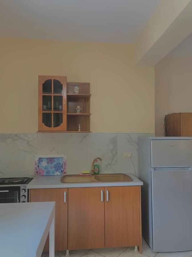 Ava'S Guesthouse Ksamil Eksteriør bilde